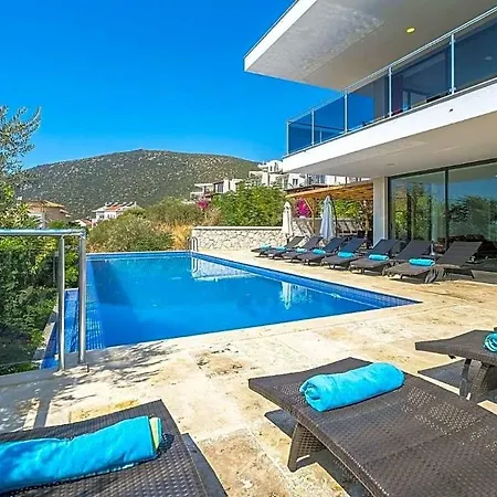 Sleeps 16 Pool Air Con Wifi Kalkan