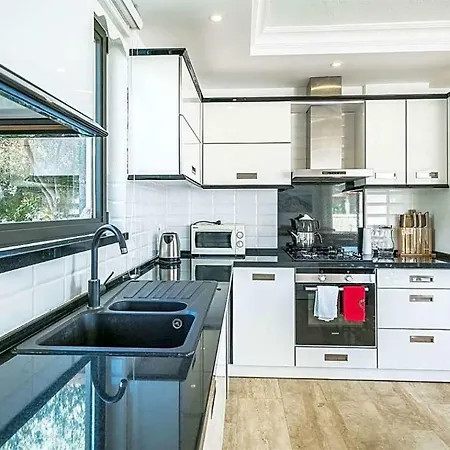 Sleeps 16 Pool Air Con Wifi * Kalkan