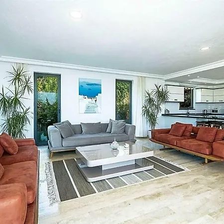 Sleeps 16 Pool Air Con Wifi *