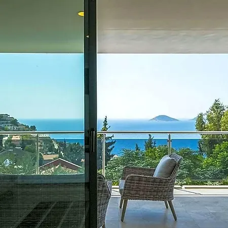 Villa Sleeps 16 Pool Air Con Wifi